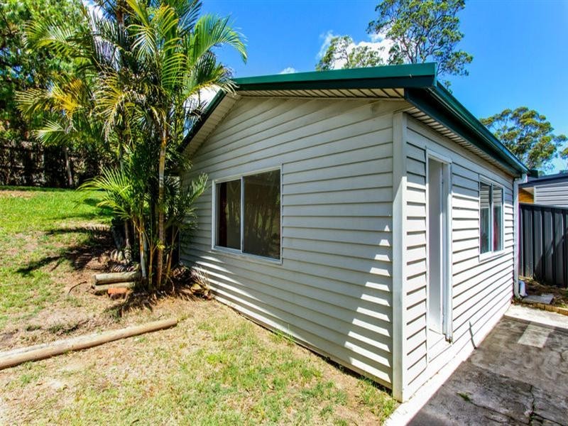 10 Maple Street, Wyoming NSW 2250