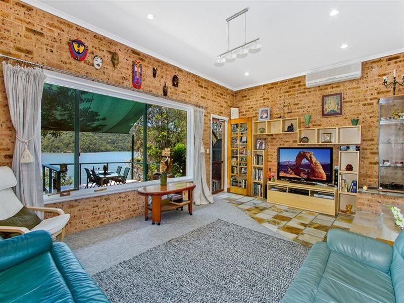 2 Milloo Parade, Cheero Point NSW 2083