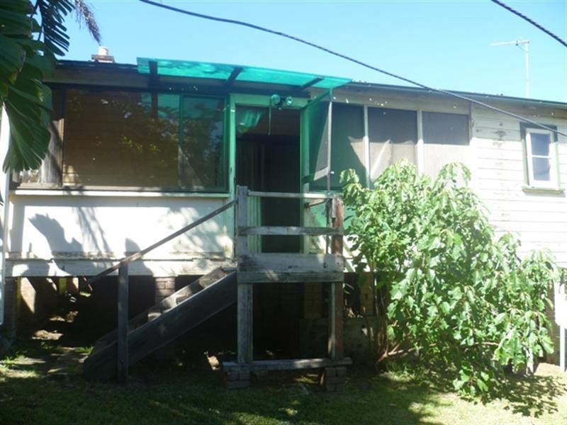 18 Lindsey Street, North Gosford NSW 2250