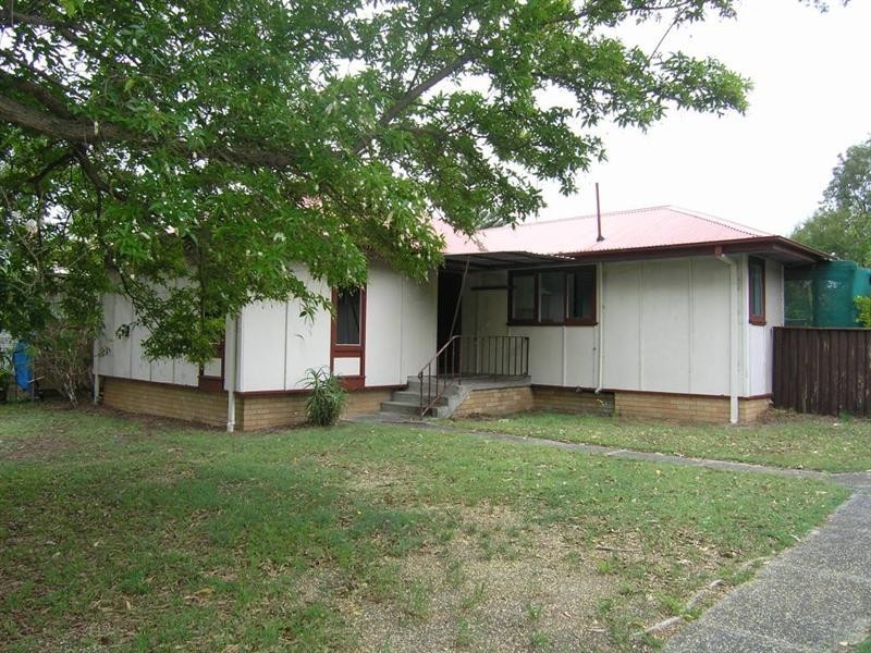 15 Nambucca Drive, Woy Woy NSW 2256