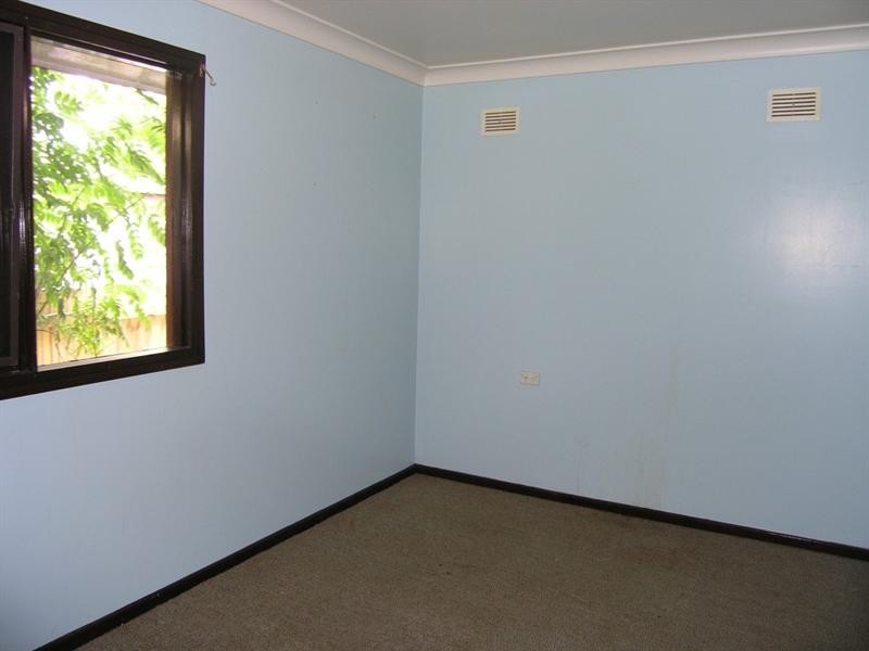 15 Nambucca Drive, Woy Woy NSW 2256