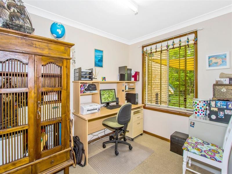 98 Blackbutt Street, Wyoming NSW 2250