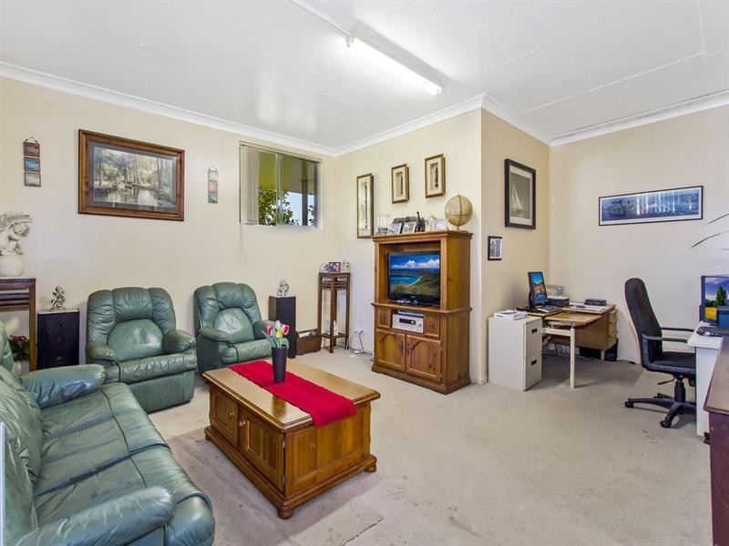 13 George Street, East Gosford NSW 2250