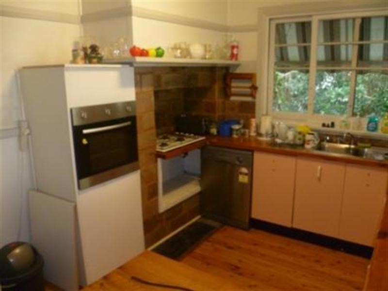 4 Auburn Street, Point Frederick NSW 2250