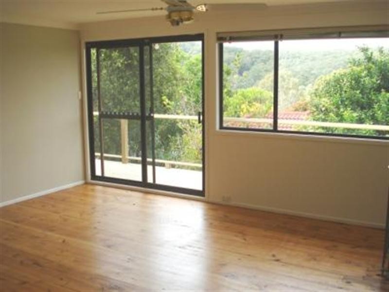 35 GISELLE Avenue, Wyoming NSW 2250