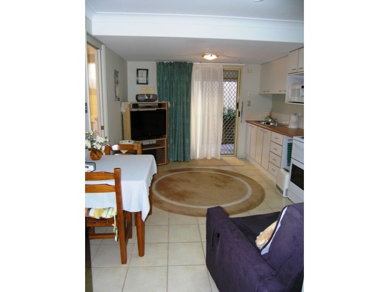 Private Suite 9 The Rise, Lisarow NSW 2250