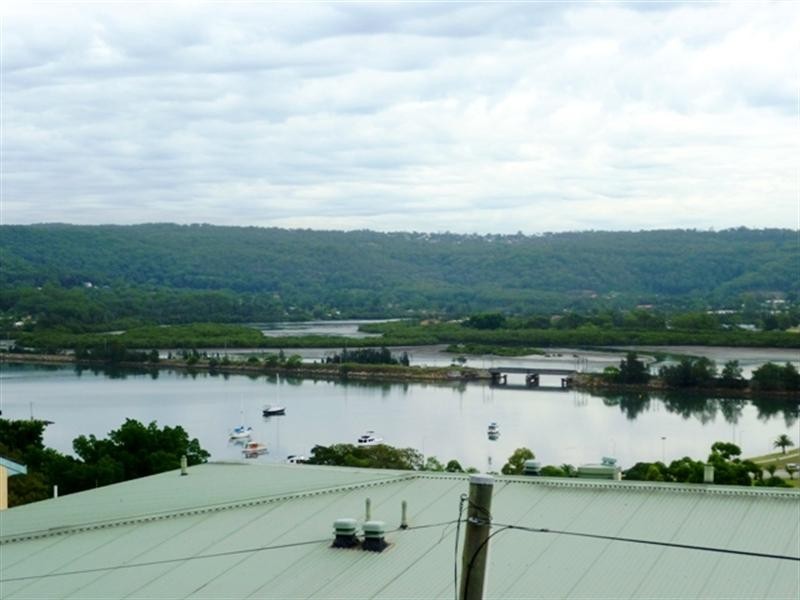 3/100 John Whiteway Drive, Gosford NSW 2250