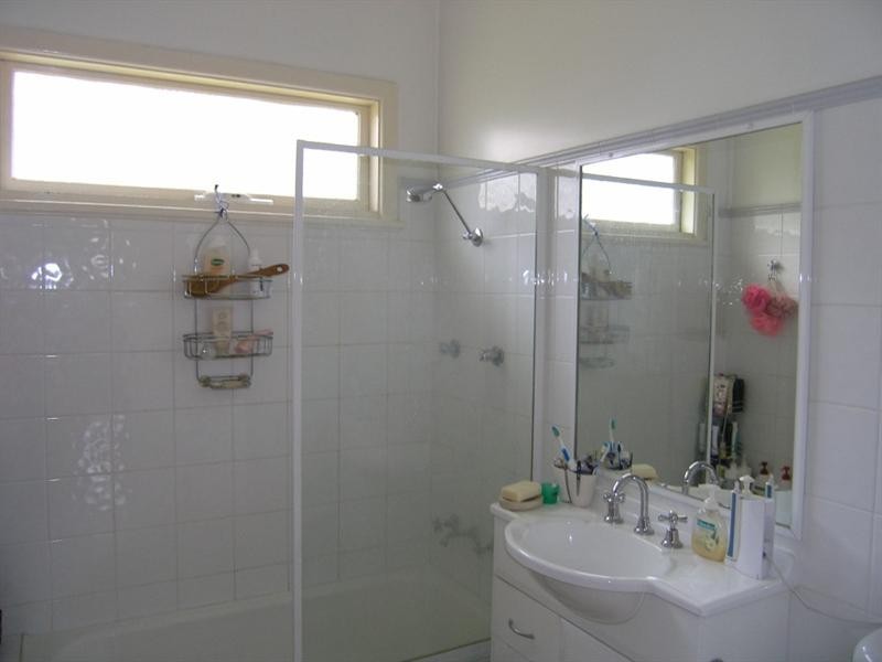 42 Wyoming Road, Wyoming NSW 2250