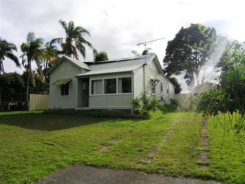 14 Faunce Street, West Gosford NSW 2250