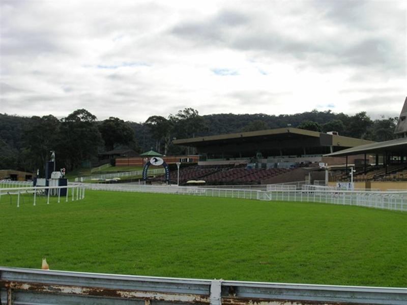 14 Faunce Street, West Gosford NSW 2250