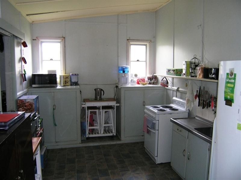 14 Faunce Street, West Gosford NSW 2250