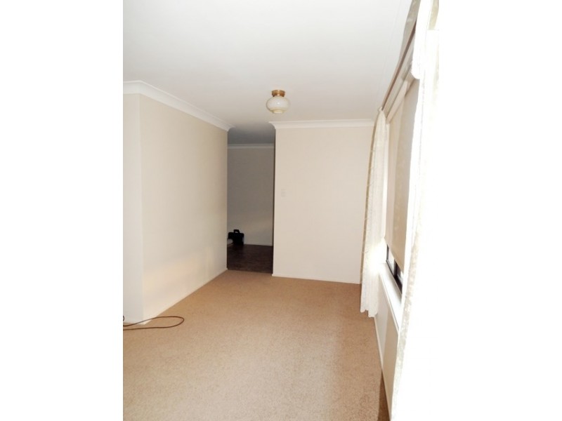 7 Elkhorn Close, Wyoming NSW 2250