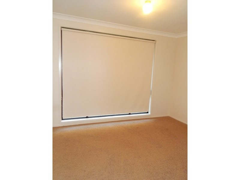 7 Elkhorn Close, Wyoming NSW 2250