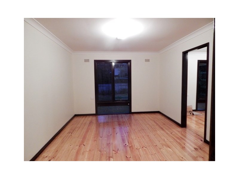 15 Nambucca Drive, Woy Woy NSW 2256