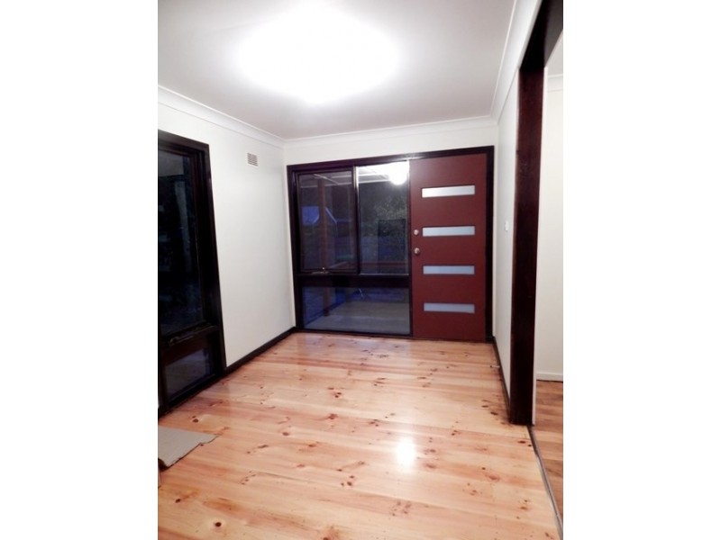 15 Nambucca Drive, Woy Woy NSW 2256