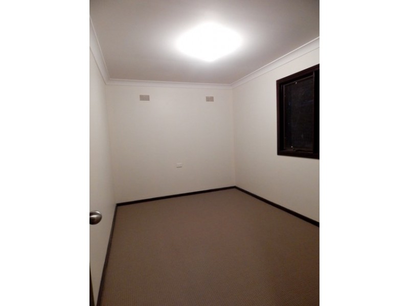 15 Nambucca Drive, Woy Woy NSW 2256