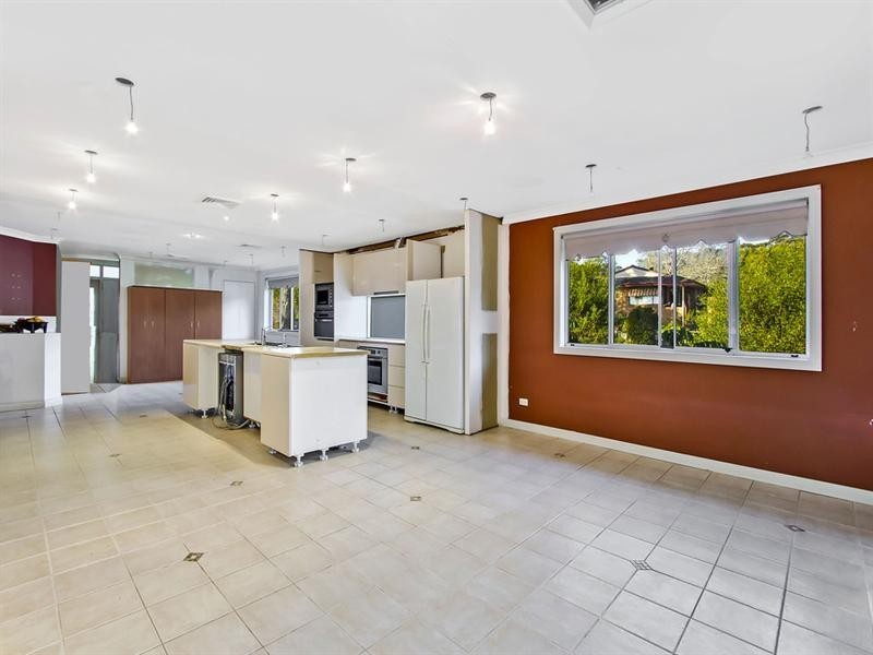 11 Carlson Avenue, Wyoming NSW 2250