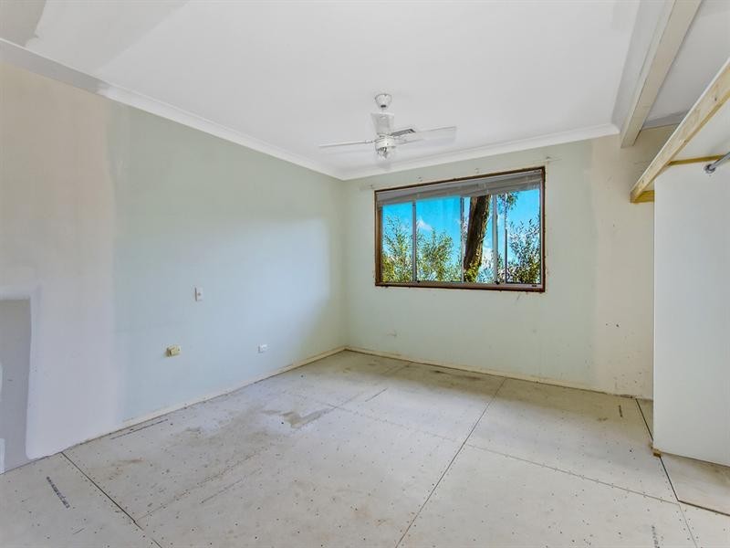 11 Carlson Avenue, Wyoming NSW 2250