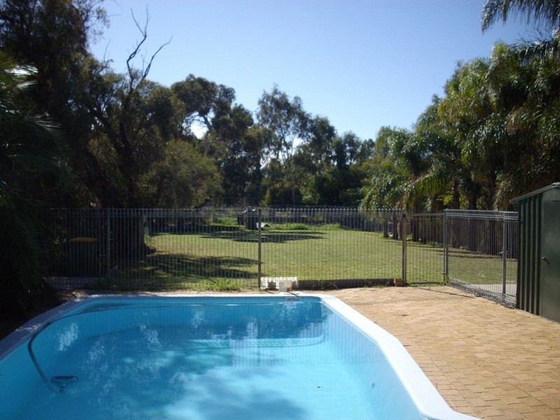 16 Yule Street, Maddington WA 6109