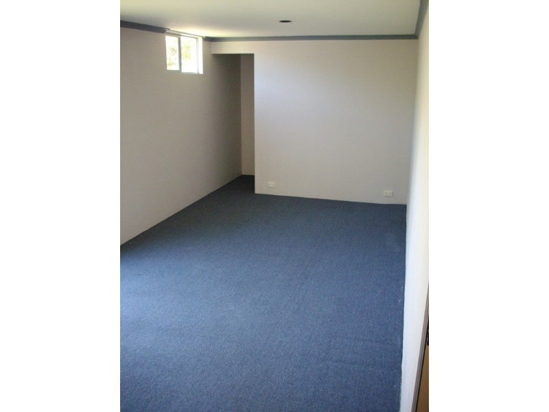 16 Yule Street, Maddington WA 6109