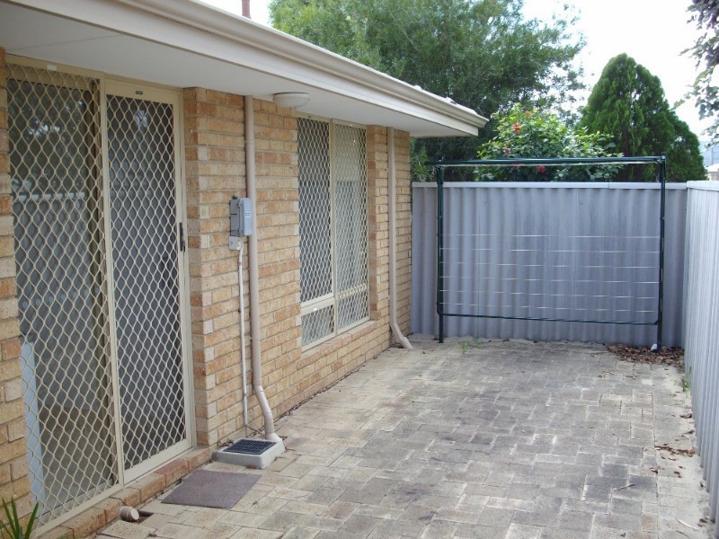 2/89 Wheatley Street, Gosnells WA 6110