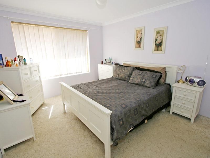 4/4 Mackay Crescent, Gosnells WA 6110