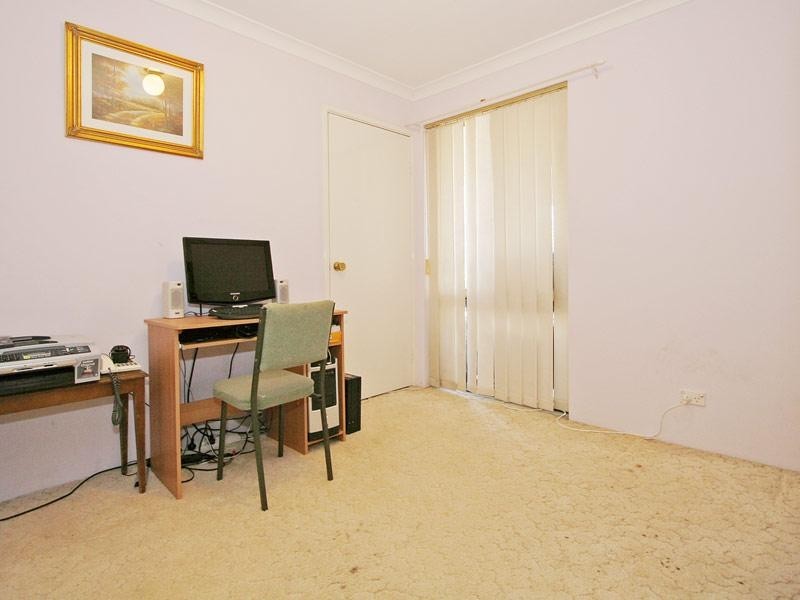 4/4 Mackay Crescent, Gosnells WA 6110