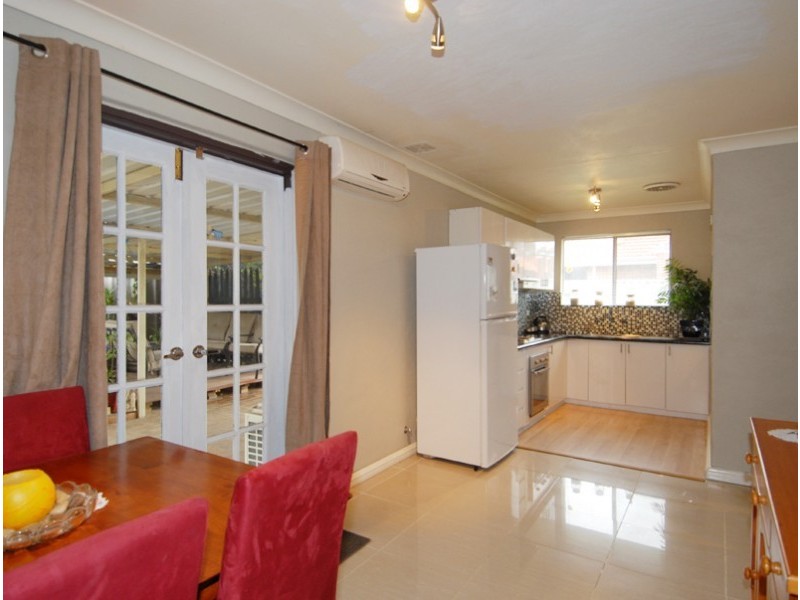 26 Devonshire Terrace, Armadale WA 6112