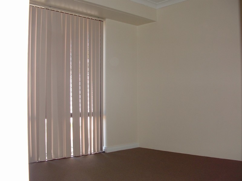 121 Lyrebird Way, Thornlie WA 6108