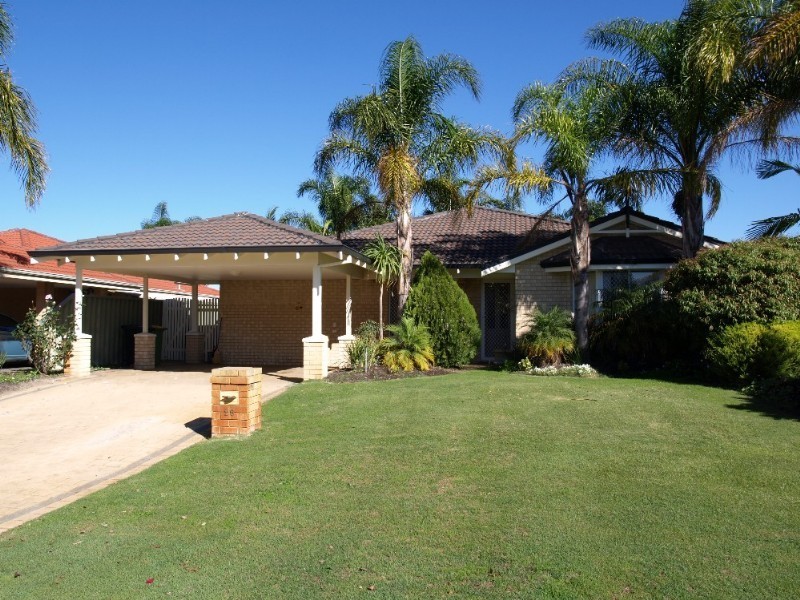 28 Kurrajong Drive, Thornlie WA 6108