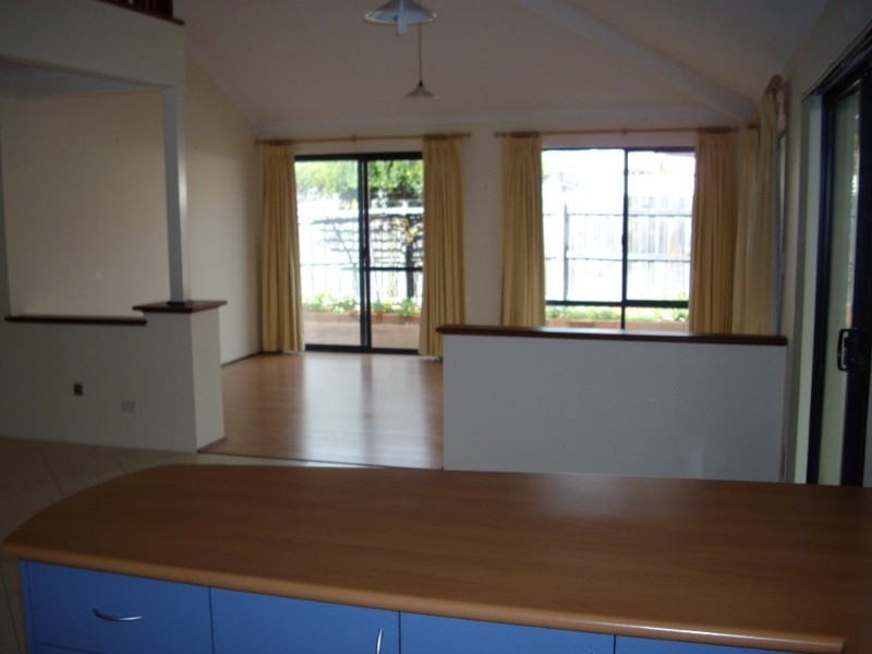 6 Aviemore Green, Canning Vale WA 6155