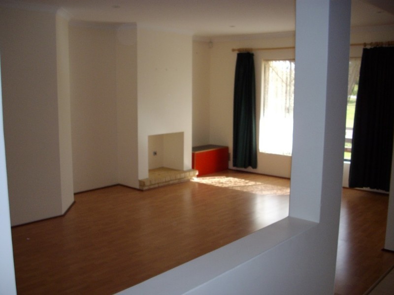 6 Aviemore Green, Canning Vale WA 6155