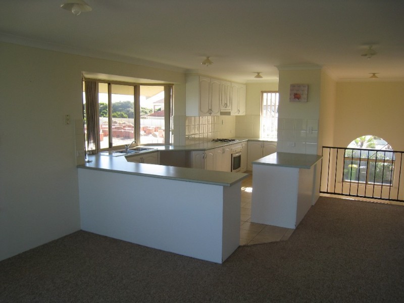 2 Villefranche Rise, Port Kennedy WA 6172