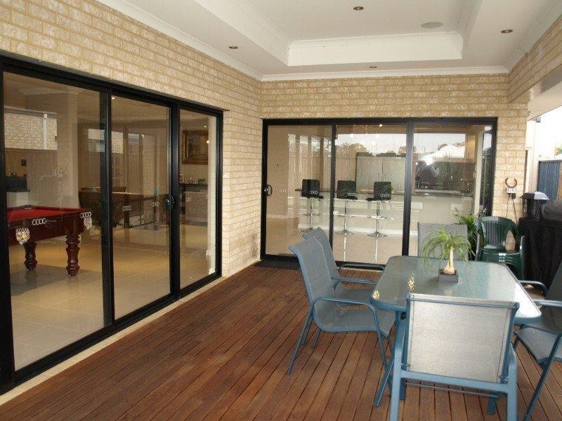 8 Dara Corner, Thornlie WA 6108