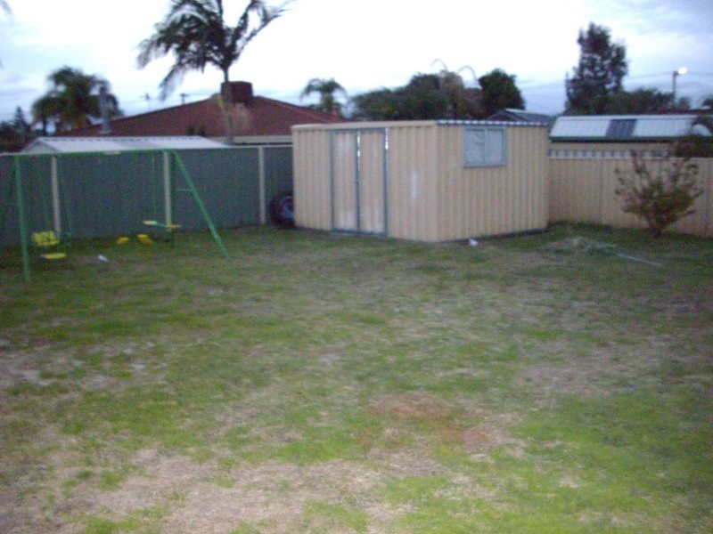 6 Songlark Place, Huntingdale WA 6110