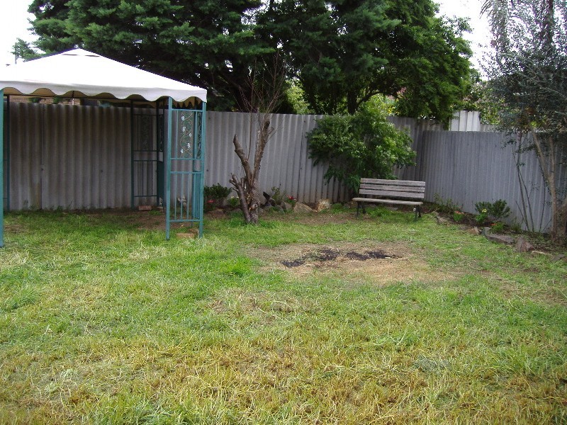 14 Hillegine Court, Gosnells WA 6110