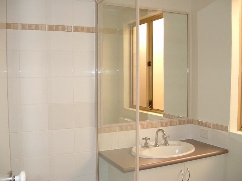 15/11 Clarence Road, Armadale WA 6112