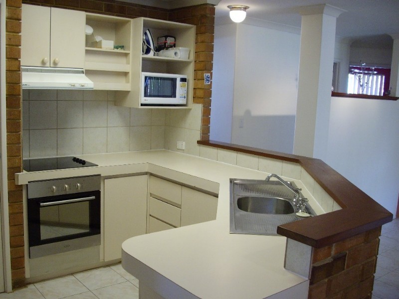 29 Henderson Street, Seville Grove WA 6112