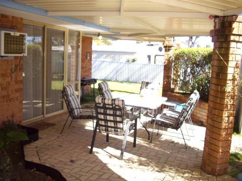 29 Henderson Street, Seville Grove WA 6112