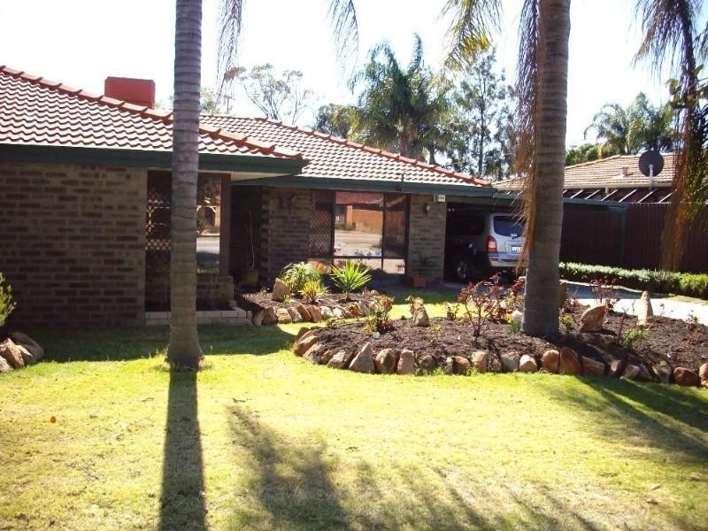 76 Ashburton Drive, Gosnells WA 6110