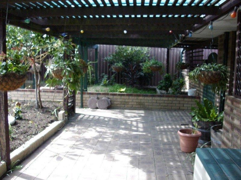 76 Ashburton Drive, Gosnells WA 6110