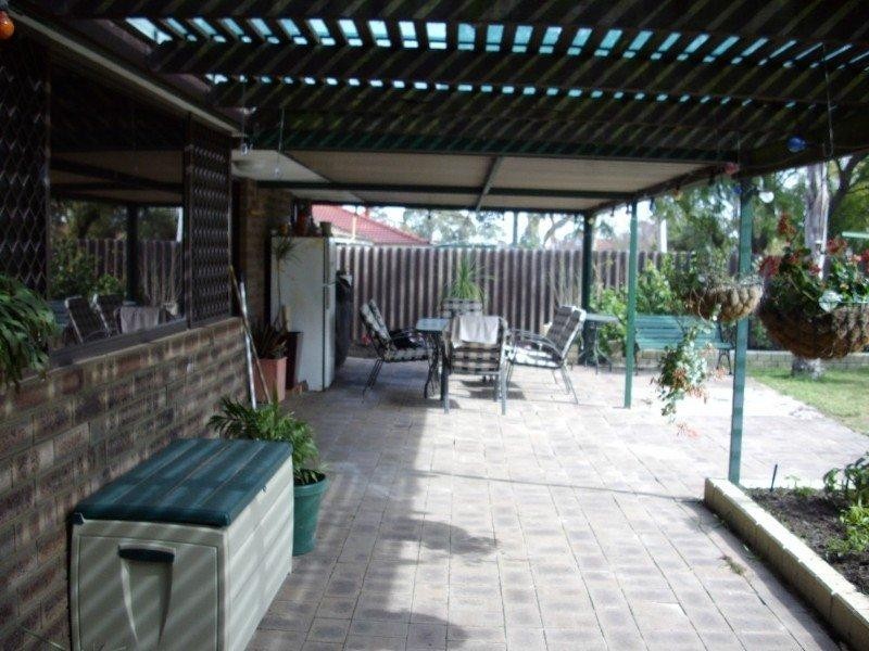 76 Ashburton Drive, Gosnells WA 6110