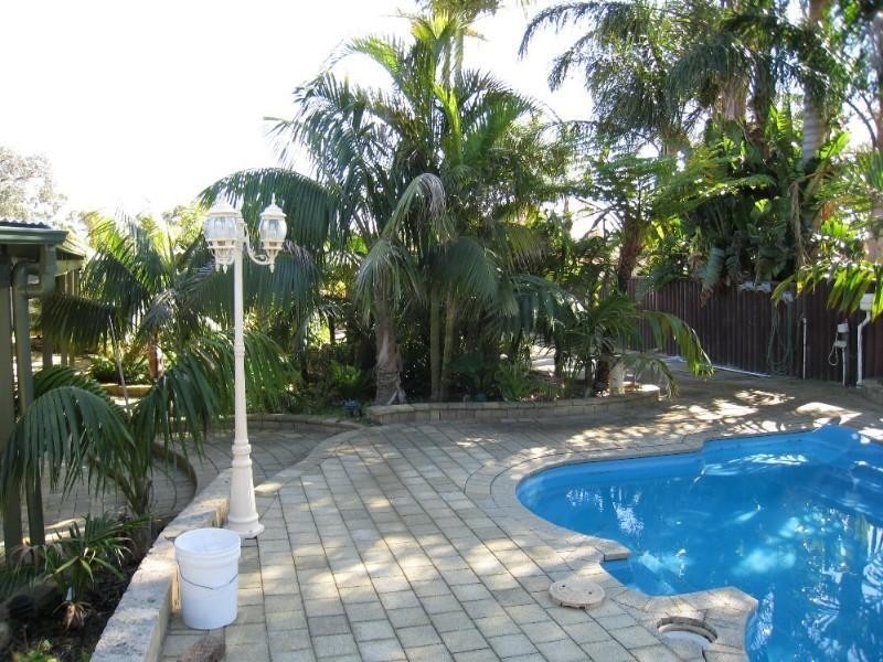 2 Shanks Court, Armadale WA 6112