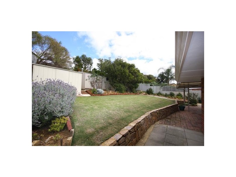 9 Hillside Road, Mount Richon WA 6112