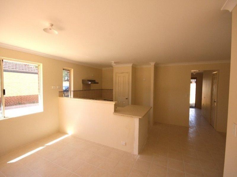 Unit 7 Coralie Court, Armadale WA 6112