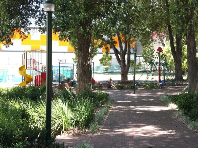 43 Cnr John St and Church Avenue, Armadale WA 6112