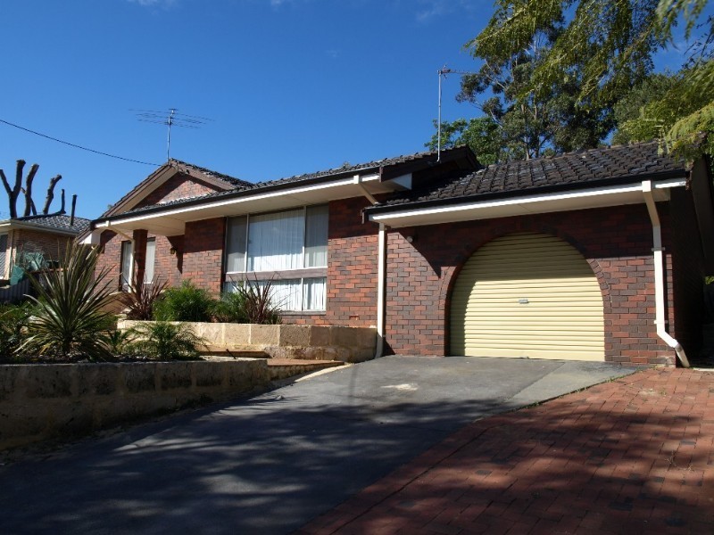 23 Merilee Terrace, Kelmscott WA 6111