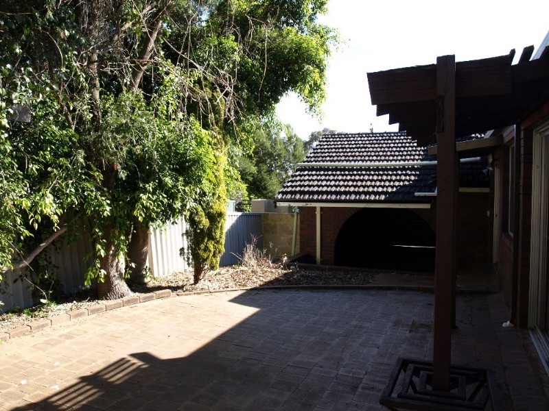 23 Merilee Terrace, Kelmscott WA 6111