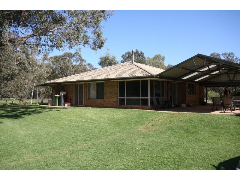 13 Wungong Road South, Wungong WA 6112