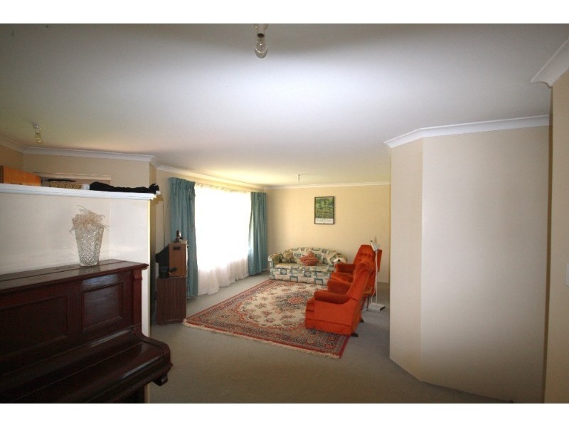 13 Wungong Road South, Wungong WA 6112